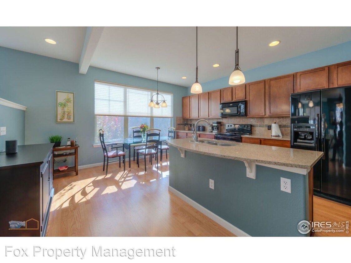 Primary Photo - 3 br, 2.5 bath House - 13452 Via Varra