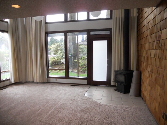Foto del edificio - Bright & Stylish 2-Bedroom Townhouse in We...