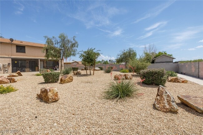Building Photo - 3505 Rio Robles Dr
