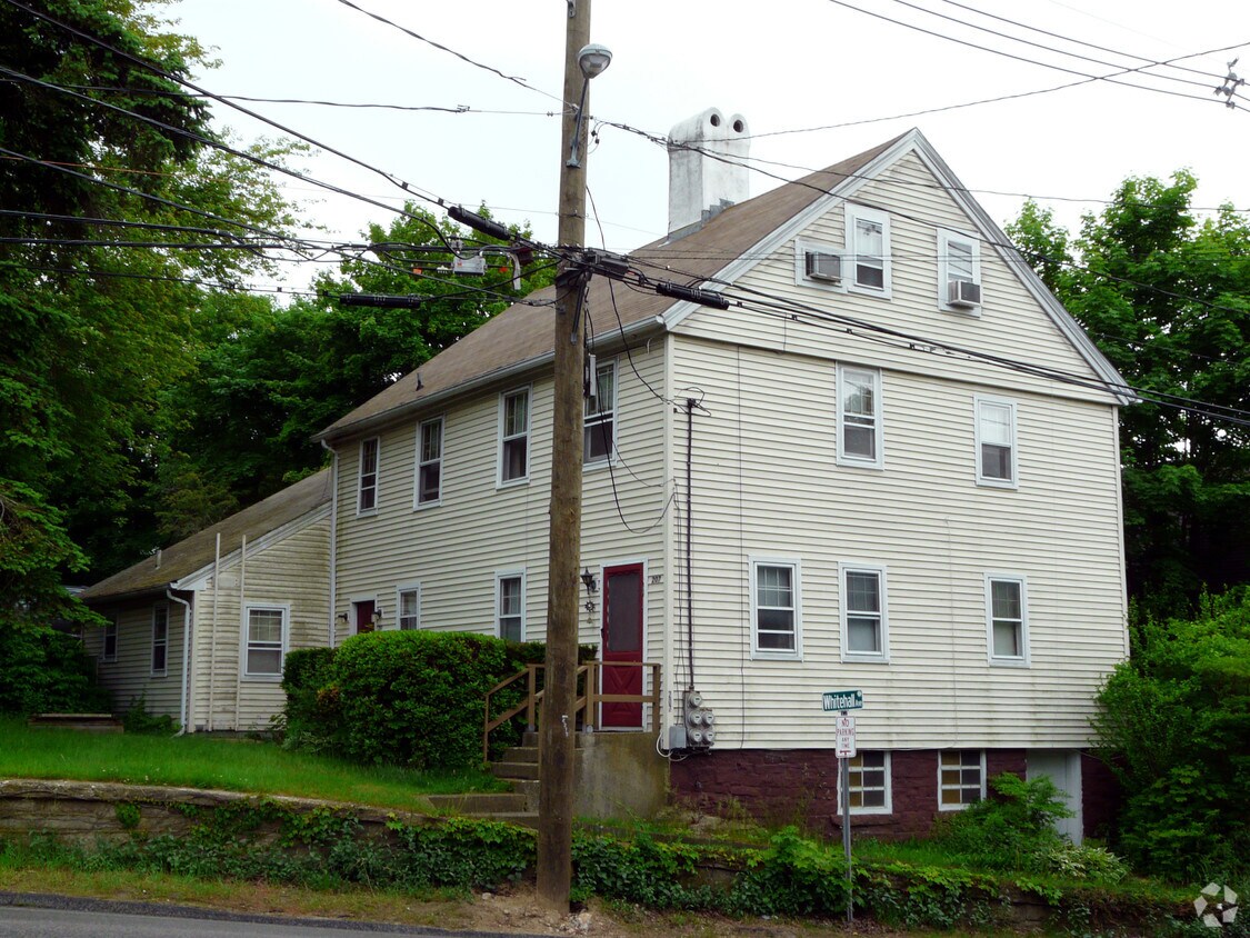 201207 White Hall Ave, Mystic, CT 06355 Apartments in Mystic, CT