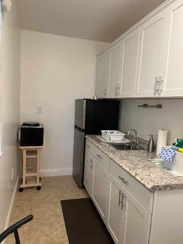 Foto del edificio - 147 N Kendall Dr