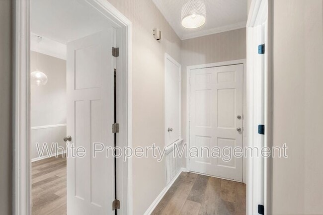 Foto del edificio - 5949 Quail Hollow Rd