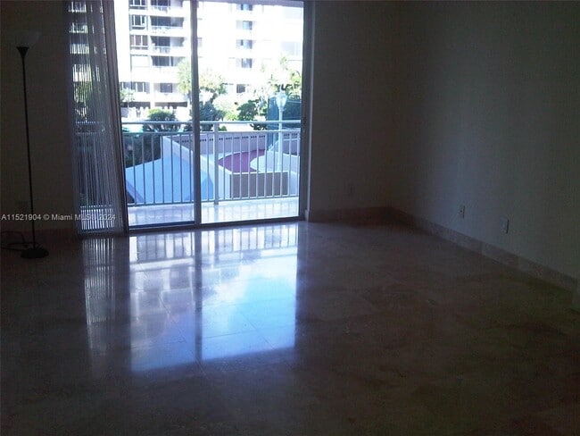 Building Photo - 770 Claughton Island Dr