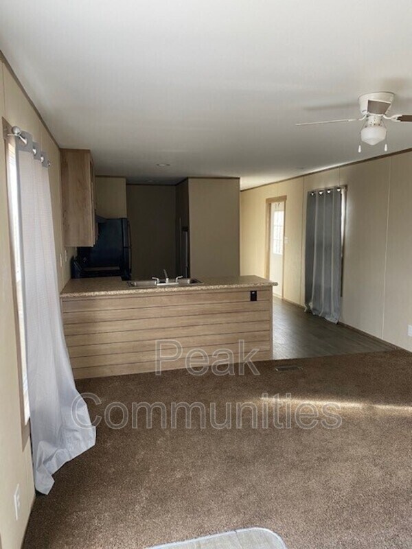 Foto del edificio - 10424 Sunny Mdws Blvd