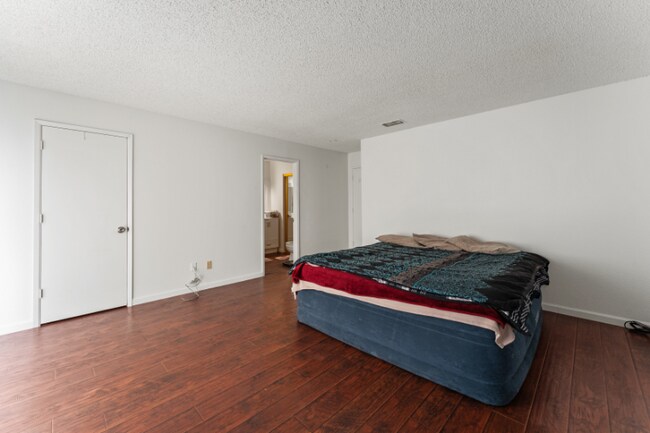 Foto del edificio - 1130 Rudger Way