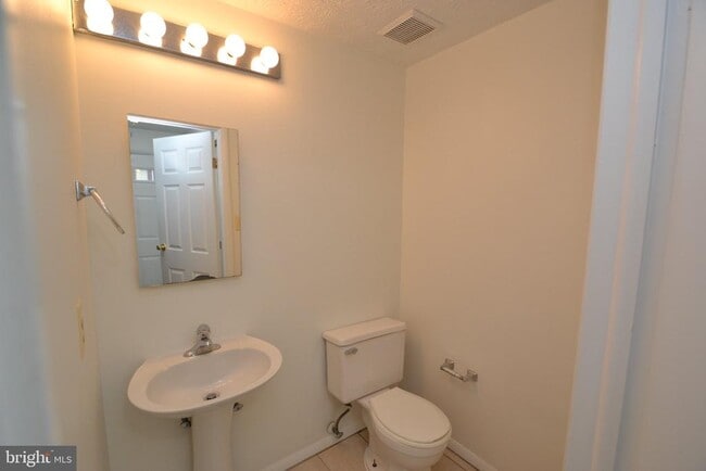 Building Photo - 7985 Tyson Oaks Cir