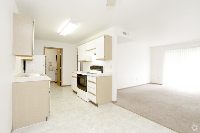 3 Dormitorios - Comedor - Oakwood Estates