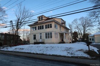 Building Photo - 716 Homestead Ave