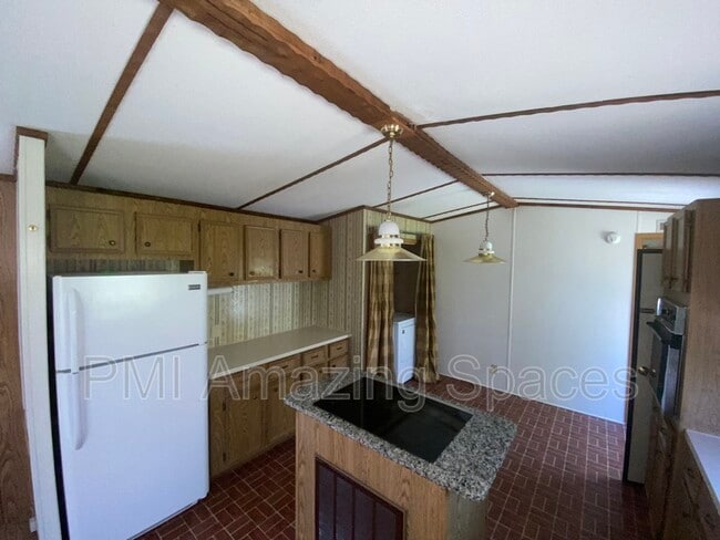 Building Photo - 9121 Simpson Rd
