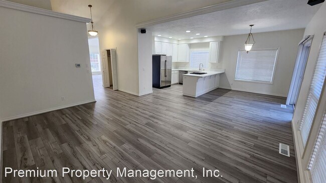 Building Photo - 3 br, 2 bath House - 4920 21st Ave S