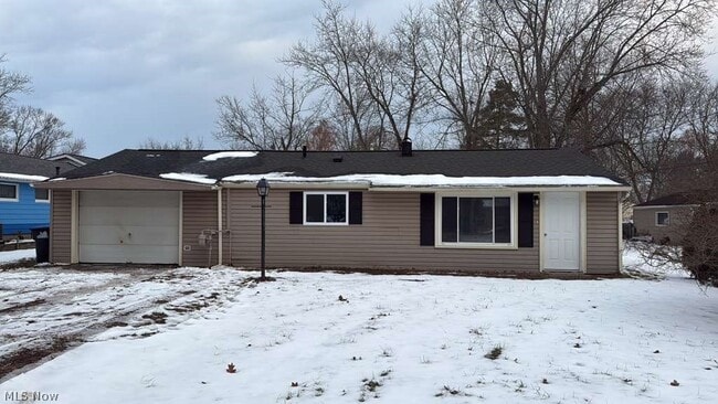 Building Photo - 4095 Sleepy Hollow Rd