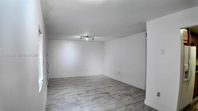 Foto del edificio - 2138 SW 6th St