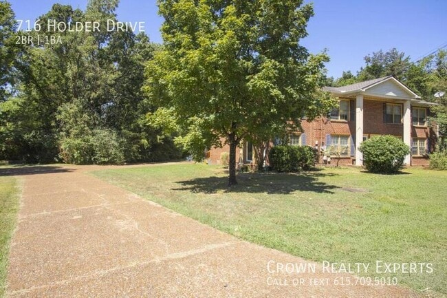 Building Photo - 716 Holder Dr