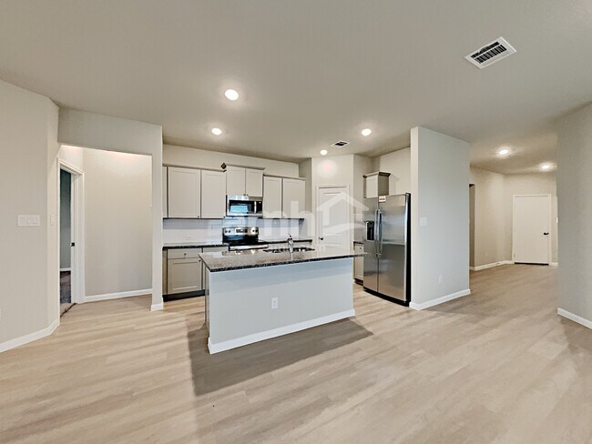 Building Photo - 2701 Iberia Ct