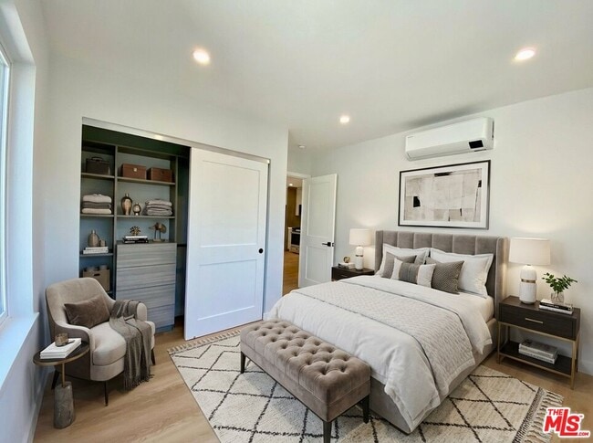 Foto del edificio - 3207 W 3rd St