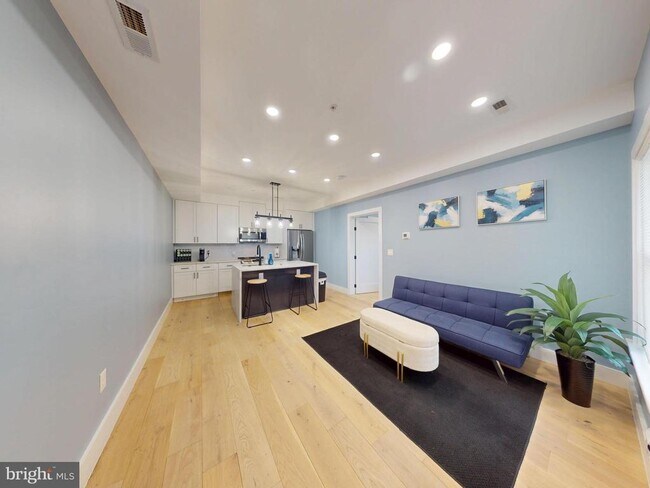 Foto del edificio - 927 Kennedy St NW