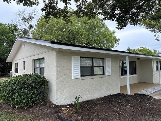 Building Photo - 1336 Cadillac Dr