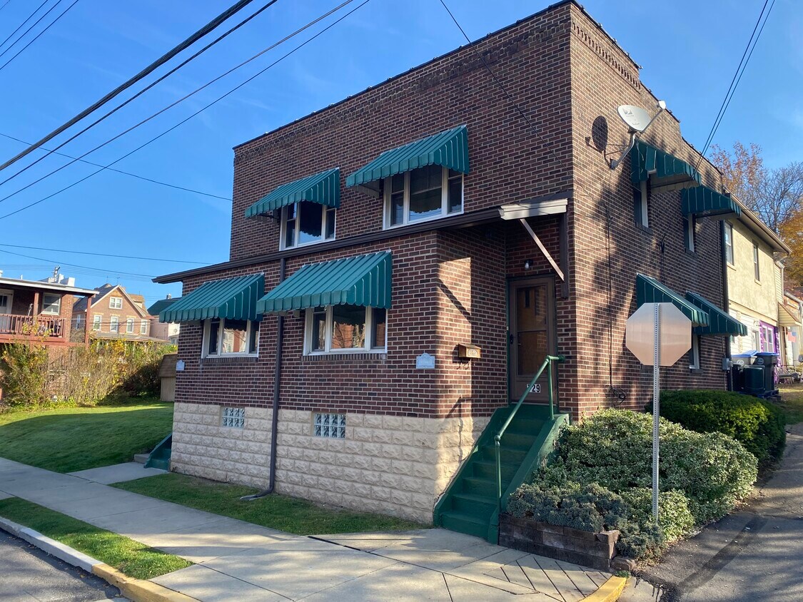 729 1st St, Verona, PA 15147 Townhome Rentals in Verona PA