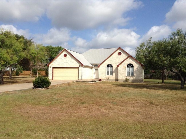 Building Photo - 122 Deep Woods Ct