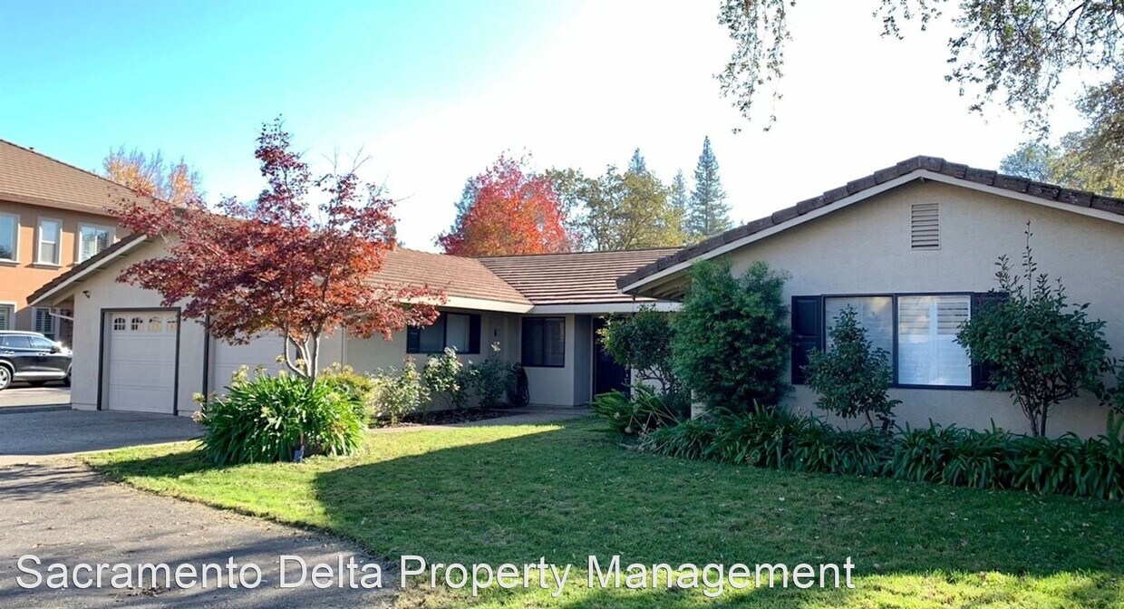 Primary Photo - 4 br, 2 bath House - 6134 Landis Ave.