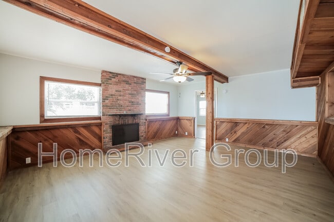 Building Photo - 1241 61st Ave N