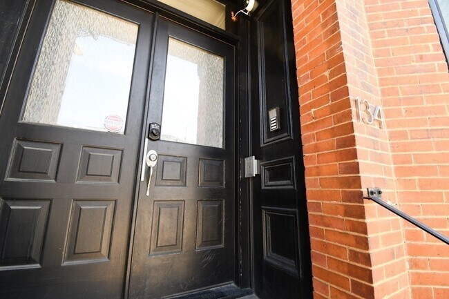 Foto del edificio - 134 Warren St