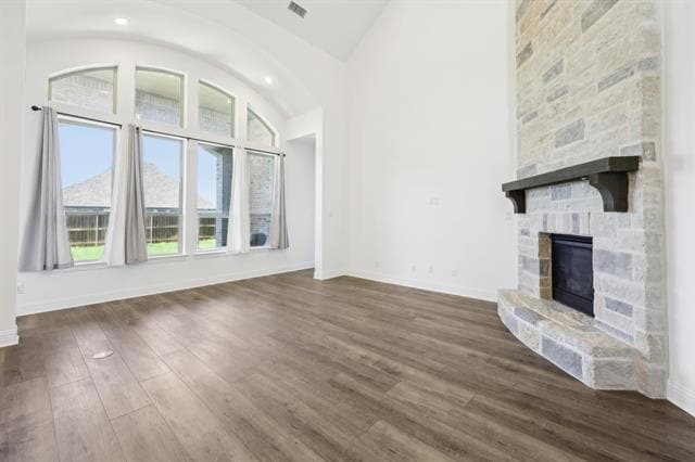 Building Photo - 4101 Hawthorn Dr