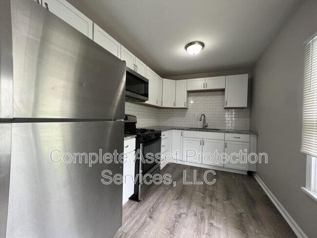 Foto del edificio - 656 Fairview St