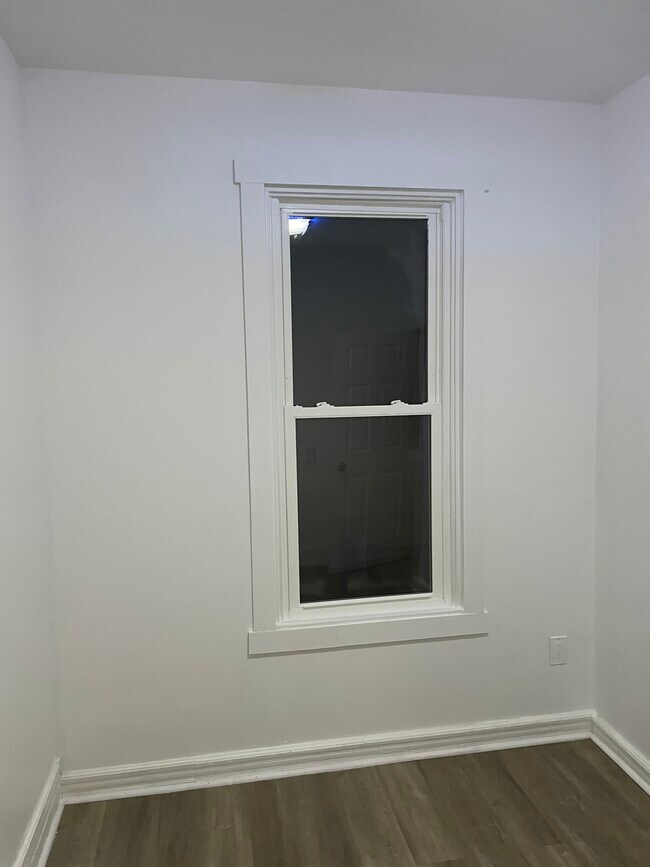 Foto del edificio - 1318 3rd St