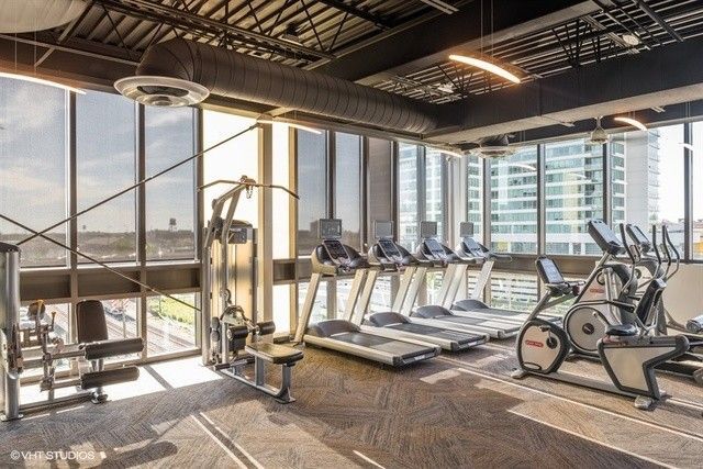 Foto del edificio - 660 W Wayman St