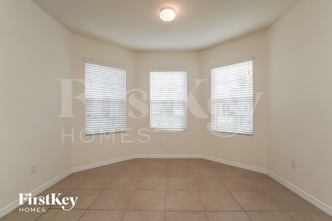 Foto del edificio - 604 SW 6th Ave