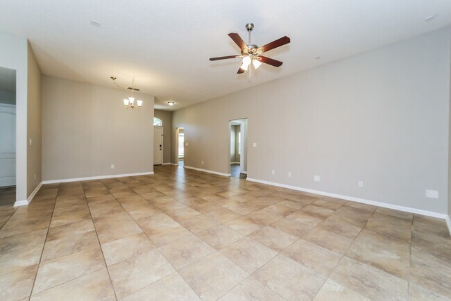 Foto del edificio - 15732 Tisons Bluff Rd