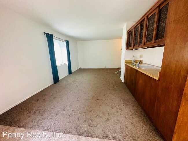 Building Photo - 2 br, 2 bath House - 1130 Pacific Beach Dr...