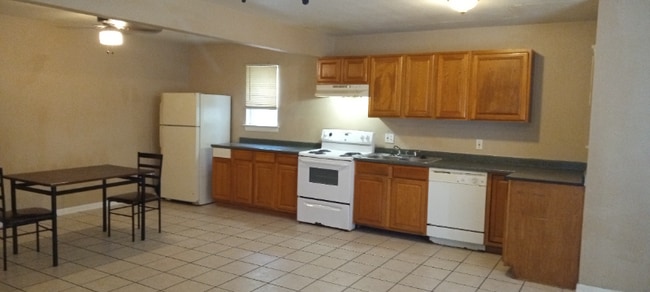 Building Photo - 6737 Brothers Ln