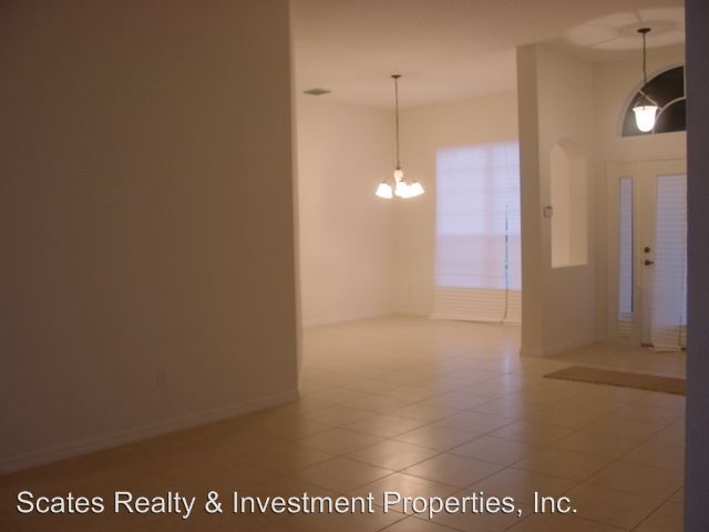 Building Photo - 7118 White Trillium Cir