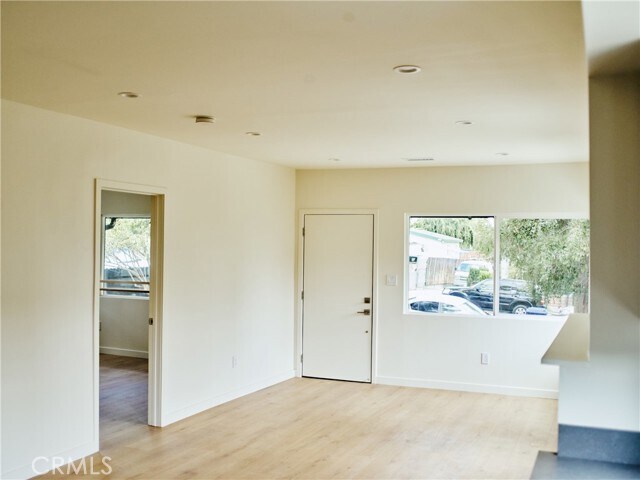 Foto del edificio - 3743 Locke Ave