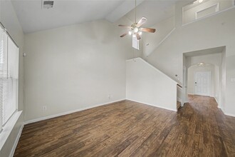 Building Photo - 1111 Auburn View Ln