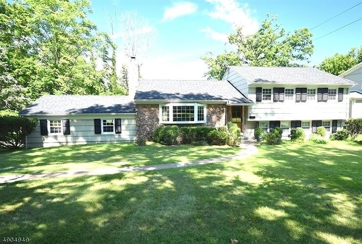 Primary Photo - 263 White Oak Ridge Rd