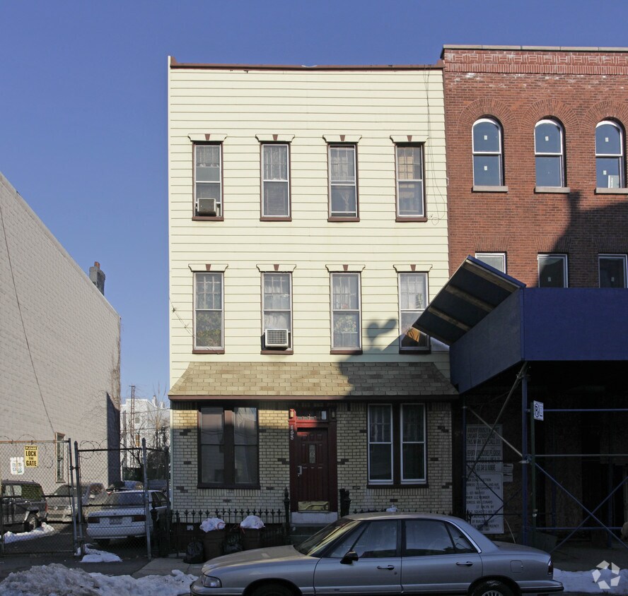 Foto del edificio - 153 Freeman St