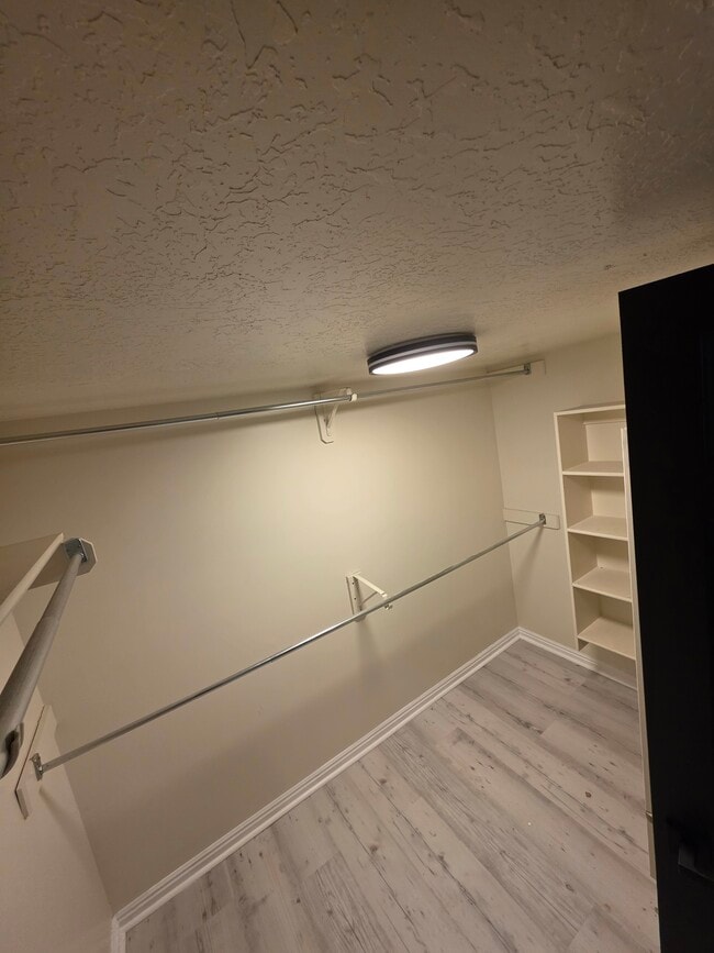 Walk in closet - 5057 Ridgedale Dr