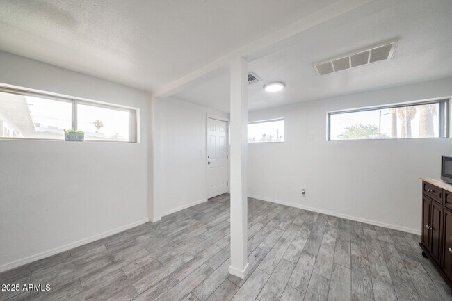 Foto del edificio - 1108 S 33rd Ave