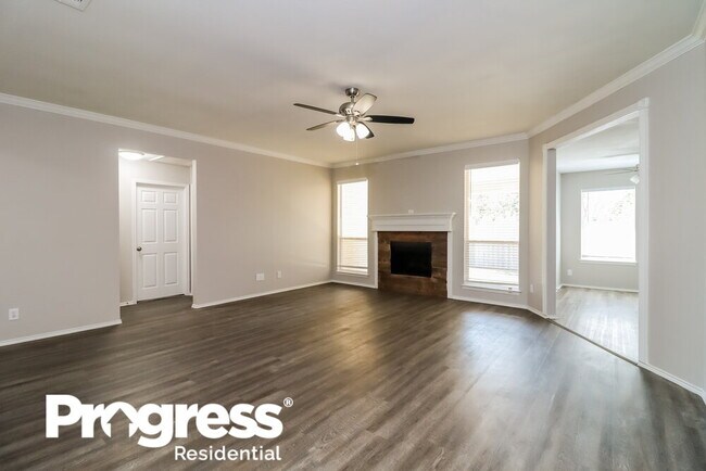 Building Photo - 567 Tanglewood Dr