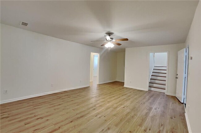 Foto del edificio - 530 Alcovy Springs Dr SE