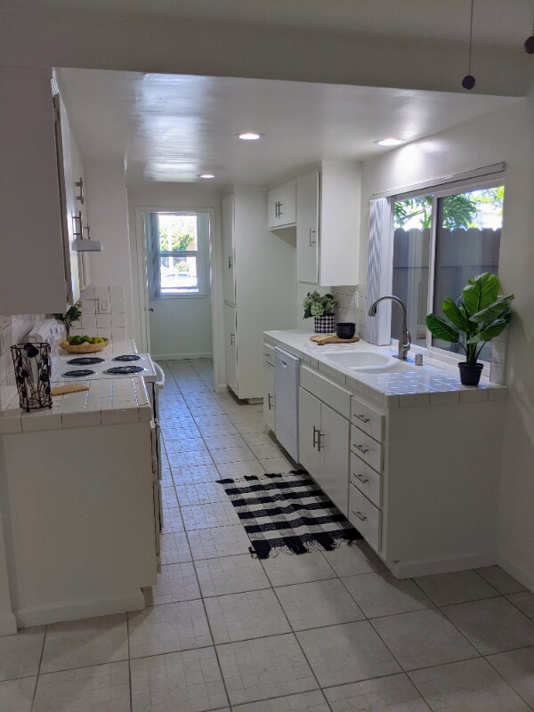 Foto del edificio - 2870 W 235th St