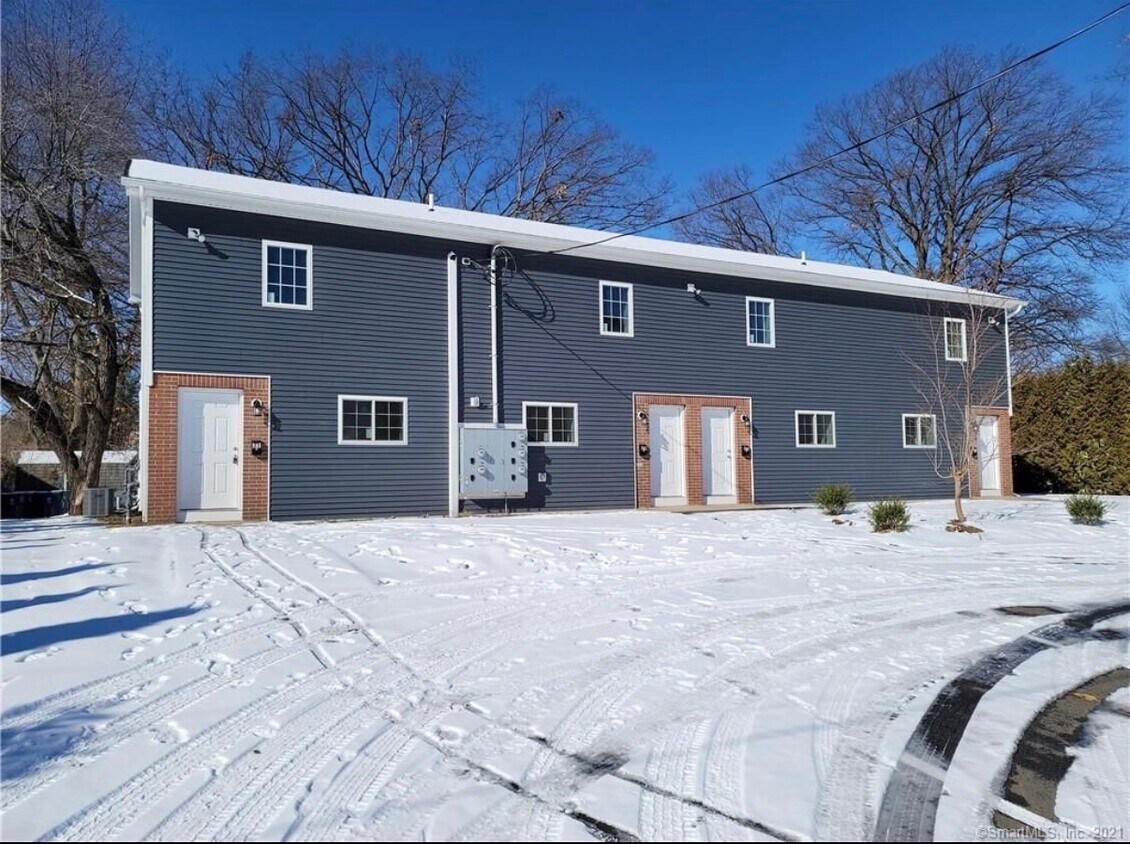 Foto principal - 29 Russell Ave