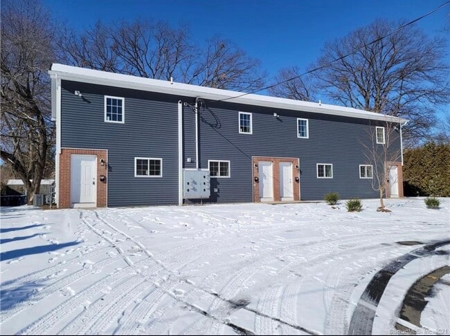 Building Photo - 29 Russell Ave