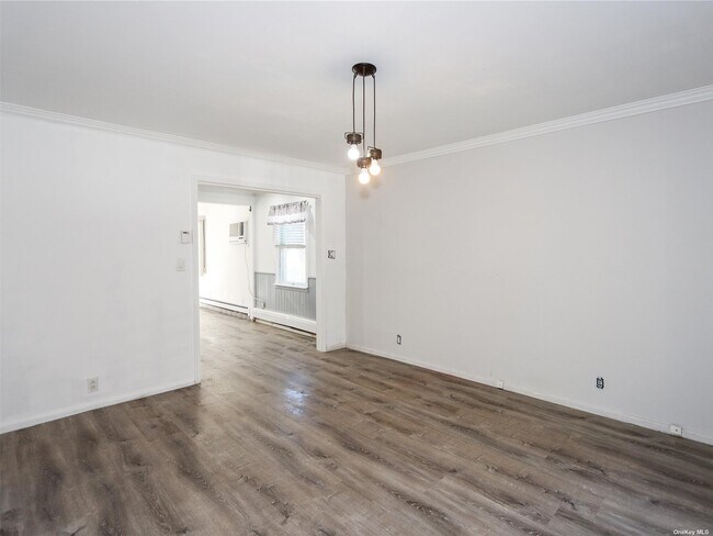 Building Photo - 139 Van Nostrand Ave