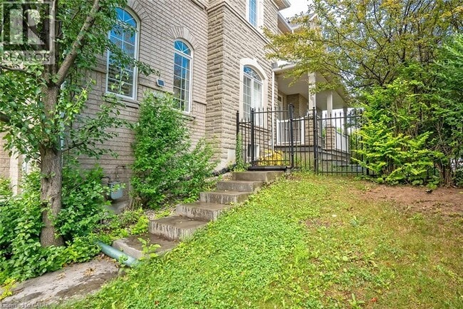 Building Photo - 5410 Duchess Ct