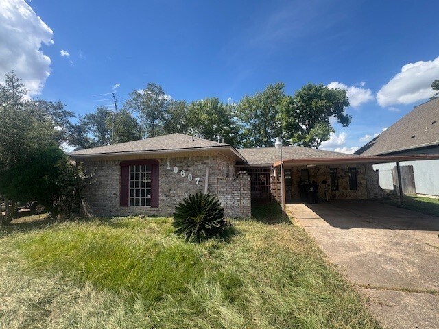 Foto principal - 10607 Bainbridge St