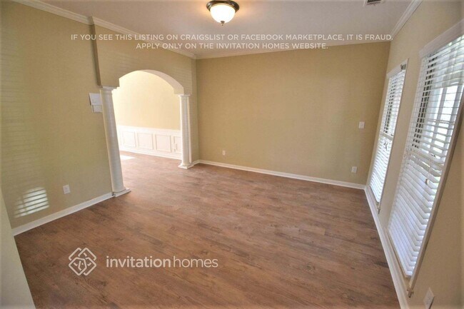 Foto del edificio - 3443 Kenilworth Ct
